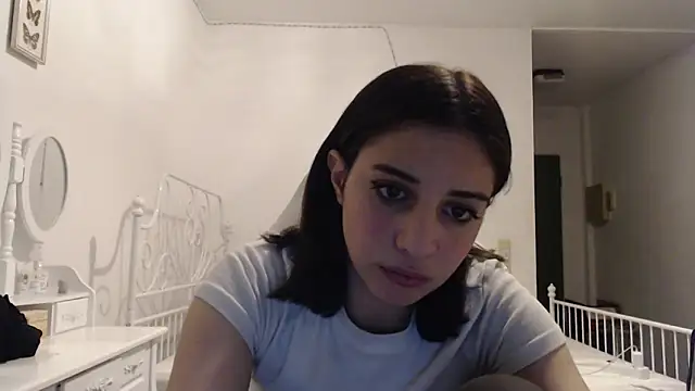 bellefleurrr online show from April 2026 07:21:02 PM