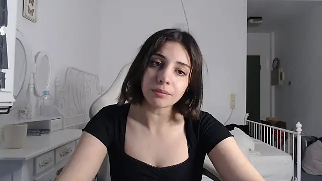 Snapshot of bellefleurrr chatting on July 2026 08:04:02 PM bellefleurrr online show from July 2026 08:04:02 PM