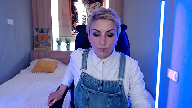 Sweet-n-Strong online show from June 2026 12:38:02 PM