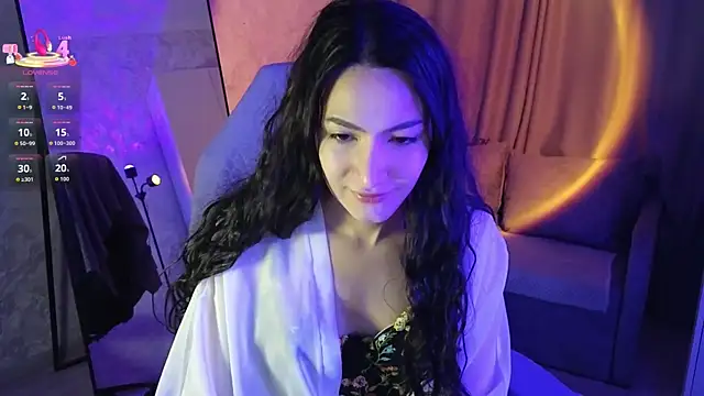 Mulan Lo online show from November 2025 08:54:02 PM