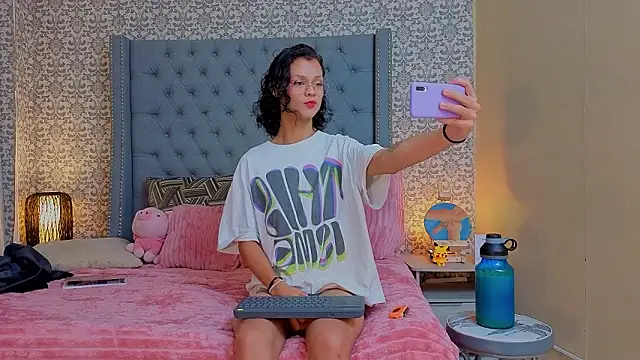 Indi rave online show from February 2026 02:15:02 PM