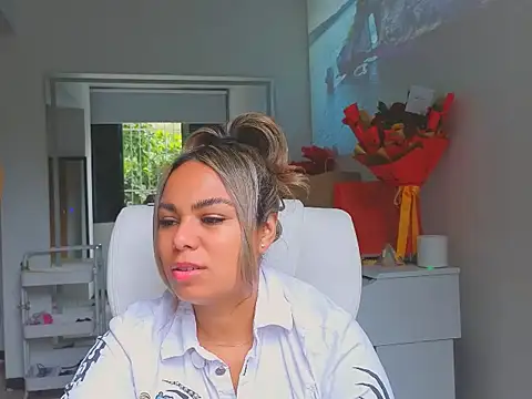 Snapshot of diosadeluniverso chatting on March 2026 12:19:01 PM diosadeluniverso online show from March 2026 12:19:01 PM