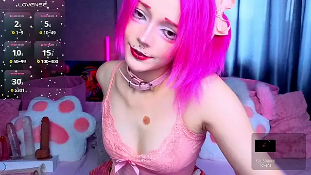 Snapshot of KittieHeart chatting on July 2026 06:31:01 AM KittieHeart online show from July 2026 06:31:01 AM