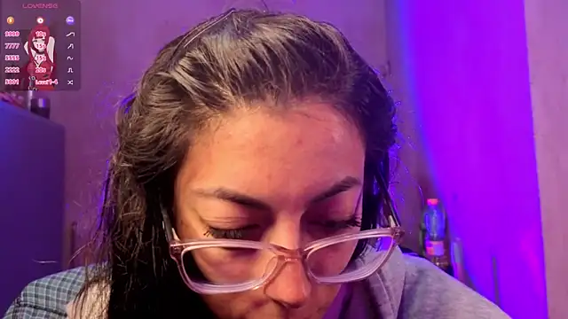 Snapshot of zylla_storn chatting on July 2026 10:46:01 PM zylla storn online show from July 2026 10:46:01 PM