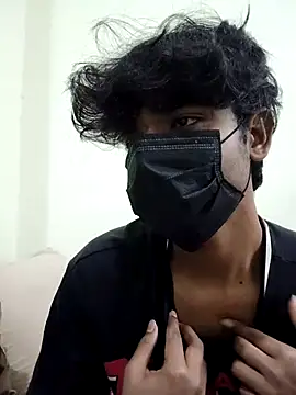 Snapshot of kriZ08 chatting on February 2026 05:09:02 PM kriZ08 online show from February 2026 05:09:02 PM