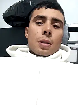 Snapshot of robinhd1234 chatting on April 2026 11:27:02 PM robinhd1234 online show from April 2026 11:27:02 PM