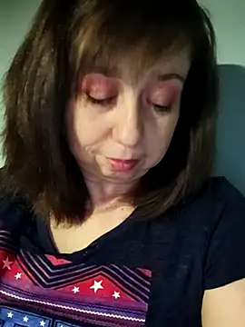 MaryKiki5619 online show from April 2026 07:04:02 PM