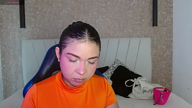 AliceSmity  online show from April 2026 11:54:02 AM