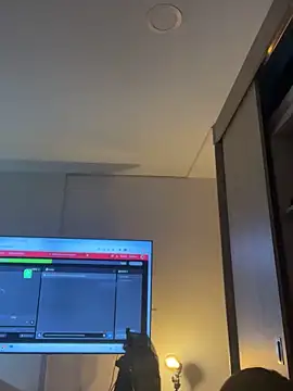 Snapshot of GiaStonne chatting on November 2025 02:58:01 AM GiaStonne online show from November 2025 02:58:01 AM