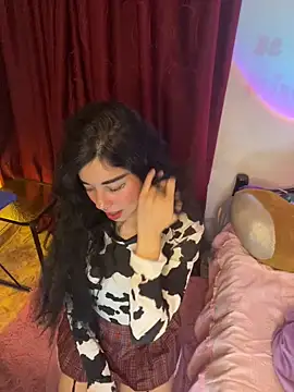 wetbyAlice online show from April 2026 12:03:02 AM