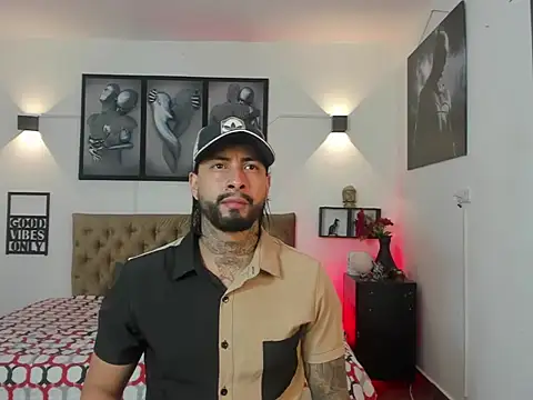 christopher palmerjs online show from December 2025 06:22:02 AM