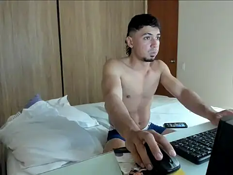 bbenboxer online show from November 2025 08:42:02 PM