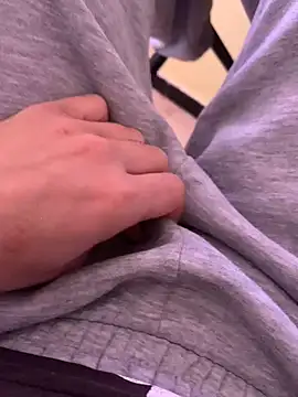 Unique-Man online show from November 2025 12:48:02 PM