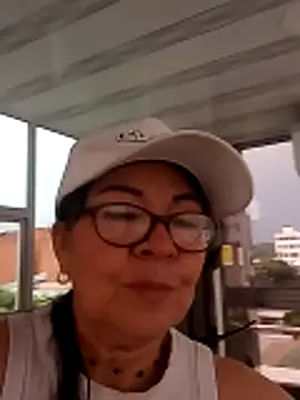Snapshot of laliItaclark chatting on April 2026 01:15:01 PM laliItaclark online show from April 2026 01:15:01 PM
