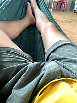 Thichthittuoi online show from October 2025 01:31:01 AM