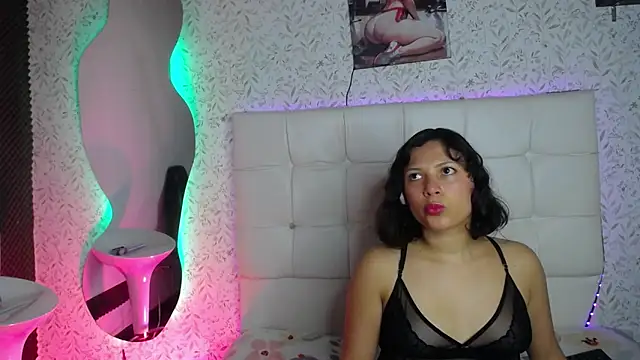 Snapshot of Catleya_x chatting on November 2025 07:52:02 PM Catleya x online show from November 2025 07:52:02 PM