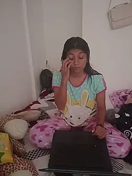 Snapshot of YeseniaRodriguez3 chatting on November 2025 03:46:01 PM YeseniaRodriguez3 online show from November 2025 03:46:01 PM