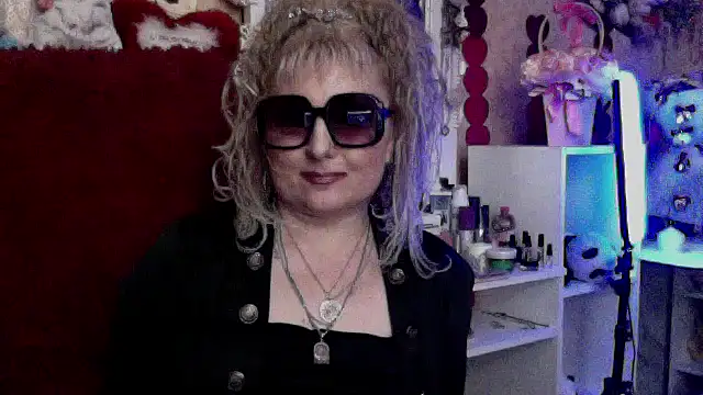 Snapshot of xHot_Amazonq chatting on April 2026 09:46:01 PM xHot Amazonq online show from April 2026 09:46:01 PM