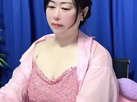 yaoyao22678 online show from November 2025 01:51:02 AM