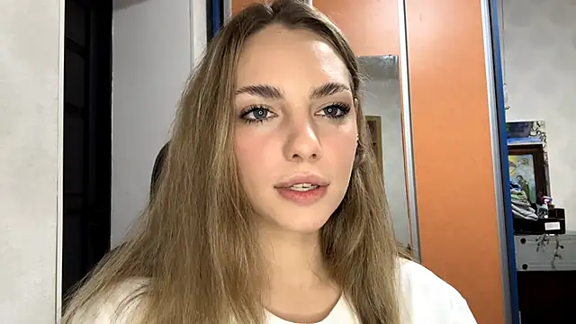 Snapshot of IlanaLafferty chatting on November 2025 07:35:01 PM IlanaLafferty online show from November 2025 07:35:01 PM