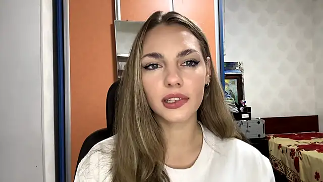 Snapshot of IlanaLafferty chatting on November 2025 07:43:01 PM IlanaLafferty online show from November 2025 07:43:01 PM