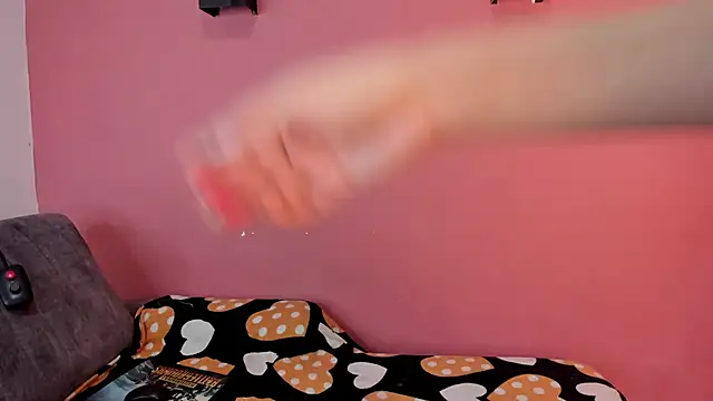 Snapshot of NhoanBrunette chatting on December 2025 01:07:01 PM NhoanBrunette online show from December 2025 01:07:01 PM