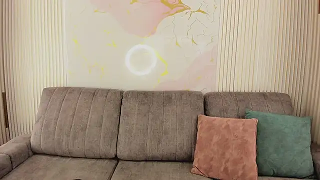 NhoanBrunette online show from February 2026 01:07:02 PM