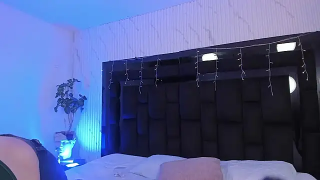 JanneBlossom  online show from February 2026 09:57:02 PM