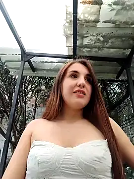 Snapshot of Alyah_1-2 chatting on October 2025 05:04:01 PM Alyah 1-2 online show from October 2025 05:04:01 PM