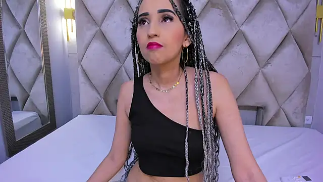 violett rabbit  online show from January 2026 08:00:01 PM