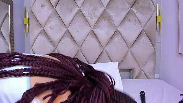 violett rabbit  online show from March 2026 08:15:02 PM