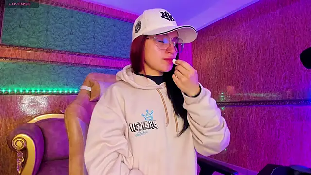 Ale sweety  online show from December 2025 12:36:02 PM