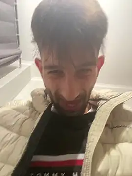 Dondeloquieras4 online show from February 2026 05:00:02 PM