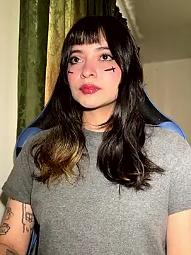 Annagoth  online show from January 2026 02:33:02 PM