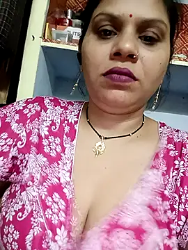 Snapshot of HayatKapoor chatting on November 2025 05:24:02 PM HayatKapoor online show from November 2025 05:24:02 PM