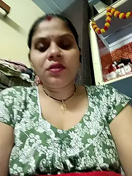 Snapshot of HayatKapoor chatting on November 2025 08:08:02 PM HayatKapoor online show from November 2025 08:08:02 PM