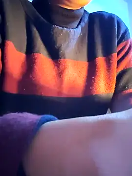 Hot-Rubyy online show from December 2025 03:40:02 PM