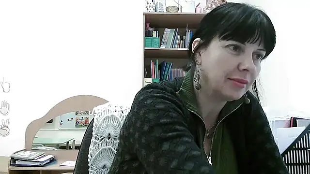 Viknika online show from November 2025 10:40:02 AM