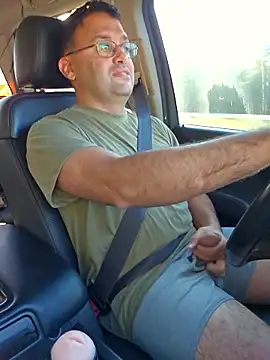 Latinesc online show from February 2026 10:08:01 PM