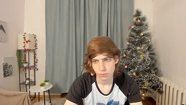 AvenGlow online show from December 2025 05:03:02 AM