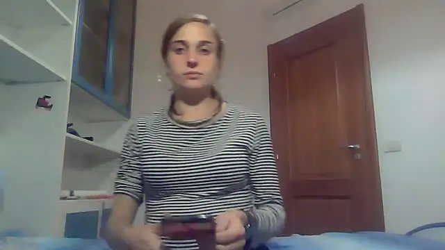 Snapshot of SinnEmily chatting on November 2025 09:25:02 PM SinnEmily online show from November 2025 09:25:02 PM