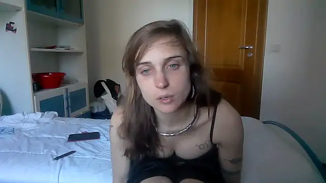 Snapshot of SinnEmily chatting on February 2026 03:02:01 PM SinnEmily online show from February 2026 03:02:01 PM