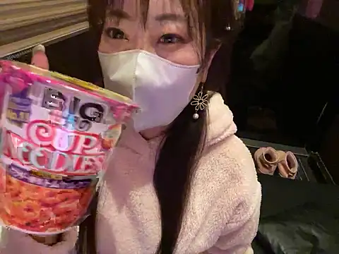 hitomi desu online show from November 2025 02:18:01 PM