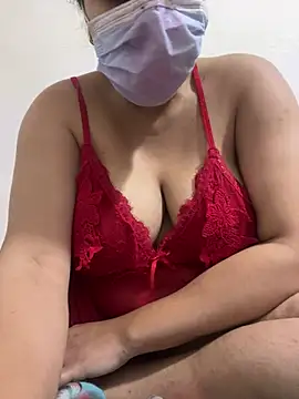 Snapshot of WildNour chatting on February 2026 01:26:02 PM WildNour online show from February 2026 01:26:02 PM