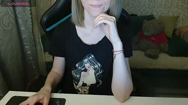  Alisa Allison  online show from October 2025 03:05:02 PM