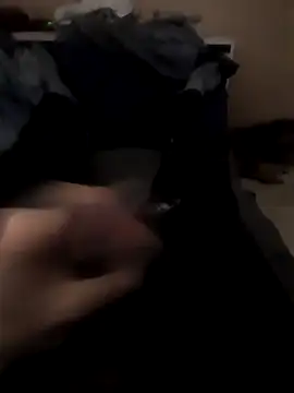 giovanift111 online show from December 2025 12:23:02 PM