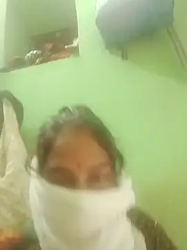 Madhuyadav420 online show from October 2025 06:50:02 AM