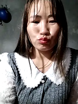 emini-xx online show from February 2026 12:33:02 AM