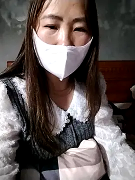 emini-xx online show from March 2026 01:50:01 PM