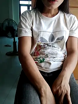 doggy-00 online show from April 2026 07:36:01 AM